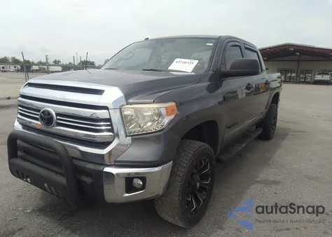 2017 Toyota Tundra Sr5 5.7L V8 z USA, uszkodzony, nr VIN 5TFDW5F16HX673407